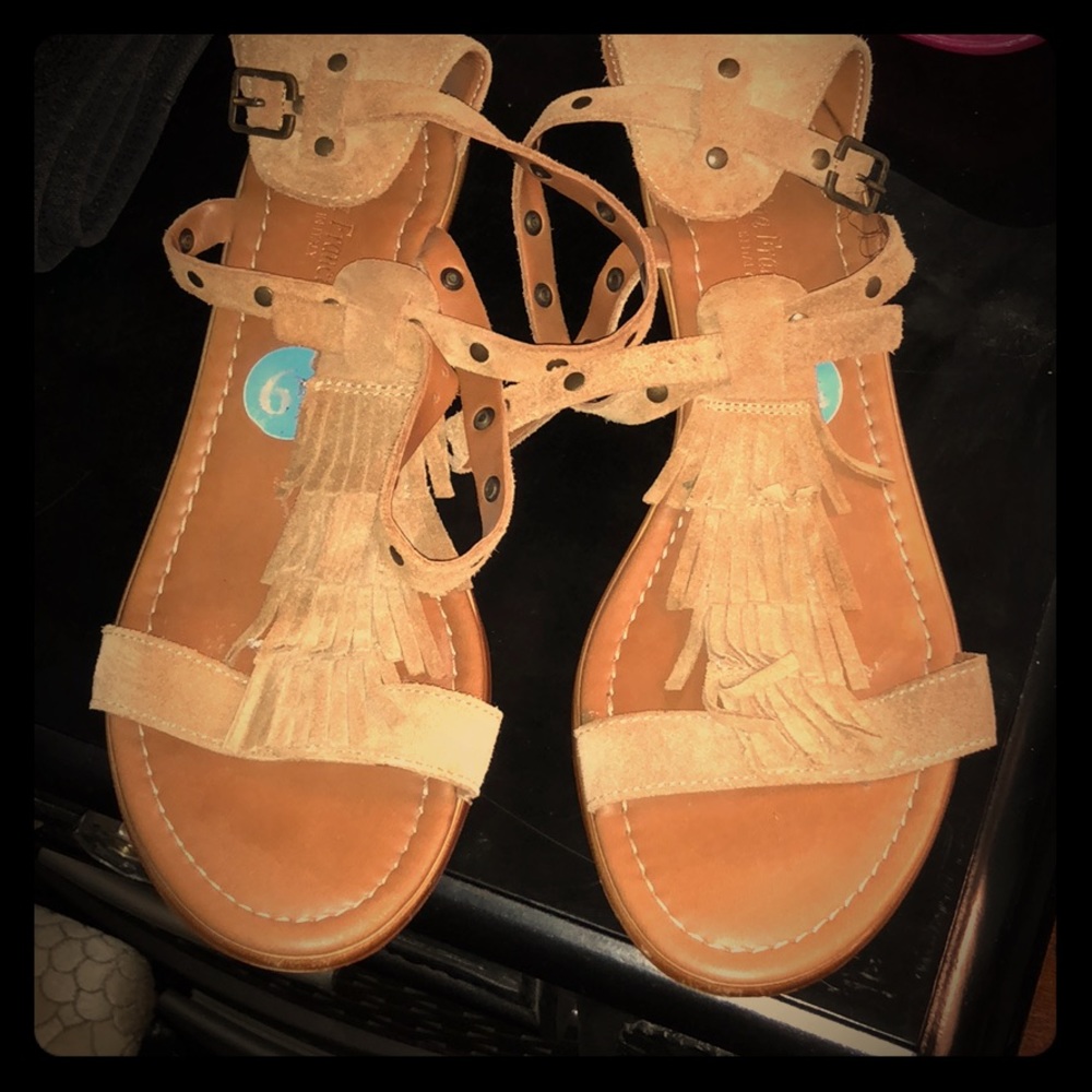 Tan 👡 Sandals 👡